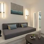 Linea Luxury * Fira (Santorini)