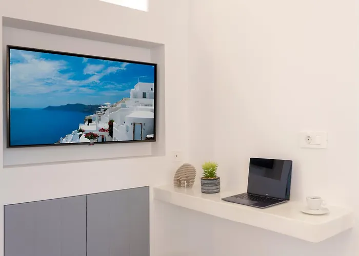 Linea Luxury * Fira (Santorini)