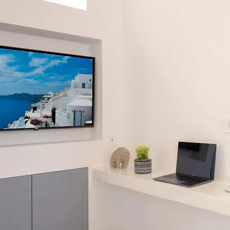 Linea Luxury * Fira (Santorini)